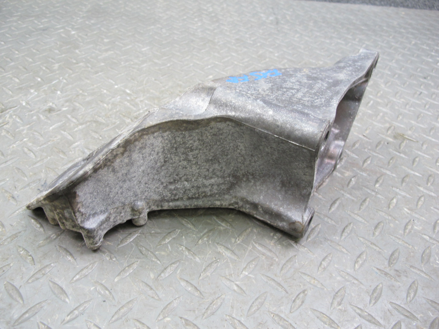 10-14 BMW E70 E71 E72 X5M X6M Left & Right Engine Motor Mount Bracket Set OEM