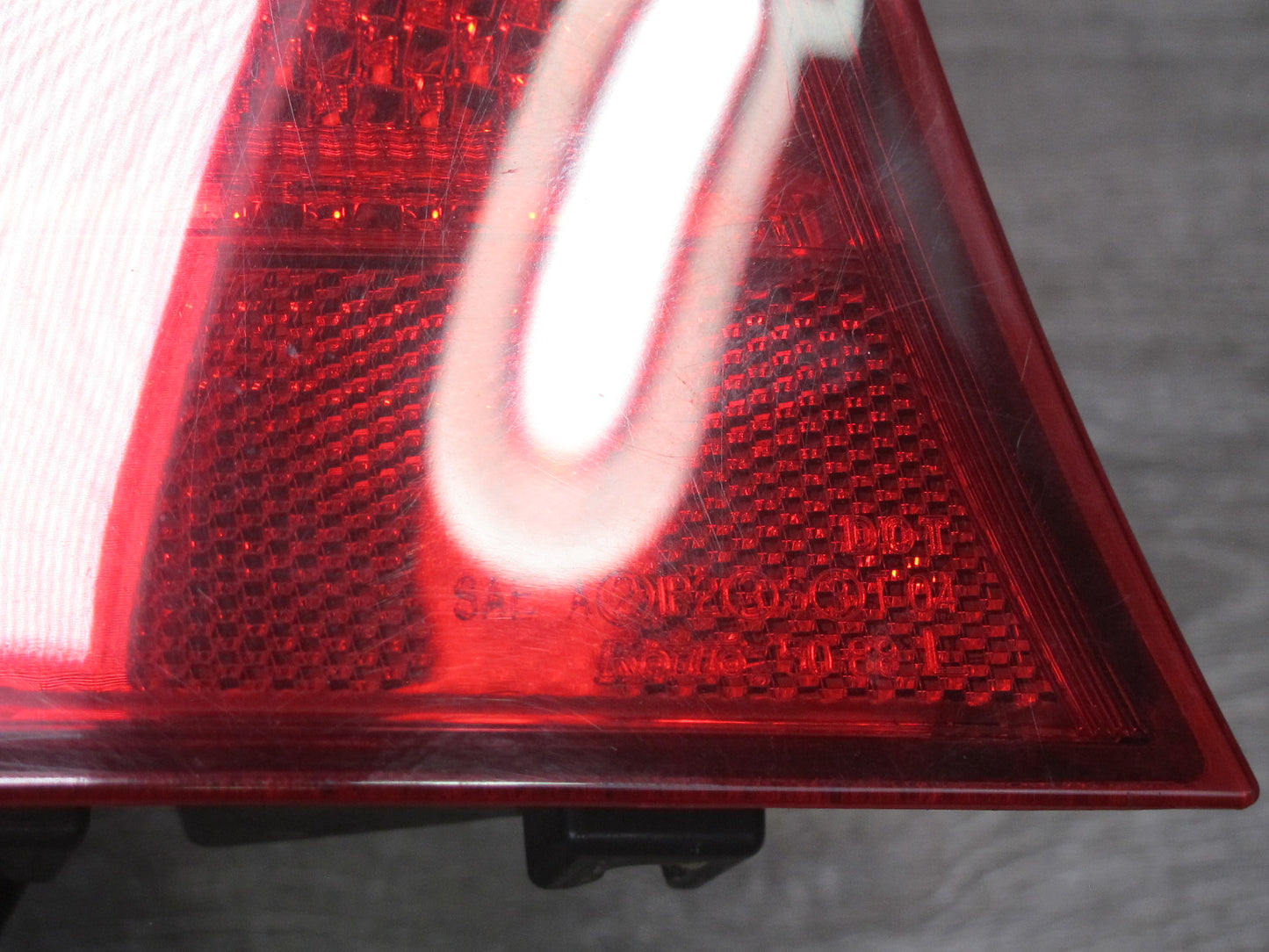 08-09 Lexus UVF46 LS600h Rear Left Outer Tail Light Lamp Assembly OEM