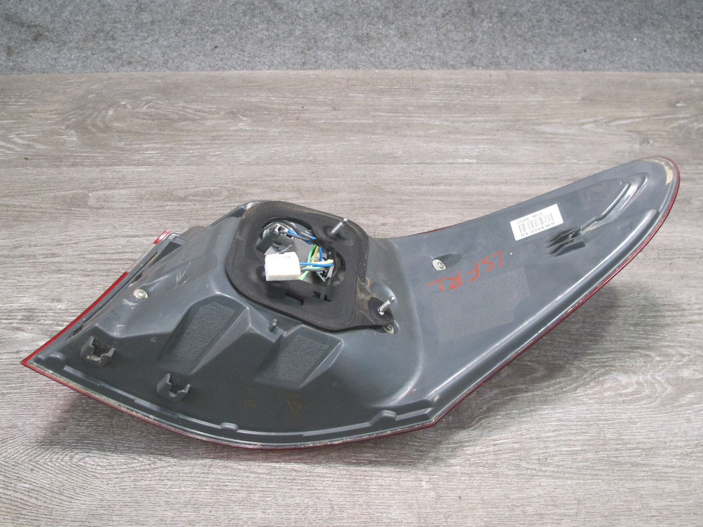 08-09 Lexus UVF46 LS600h Rear Left Outer Tail Light Lamp Assembly OEM