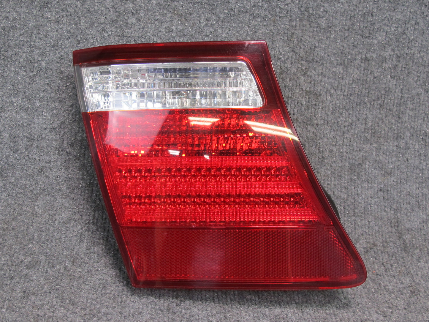 08-09 Lexus UVF46 LS600h Rear Left Inner Trunk Lid Tail Light Lamp OEM