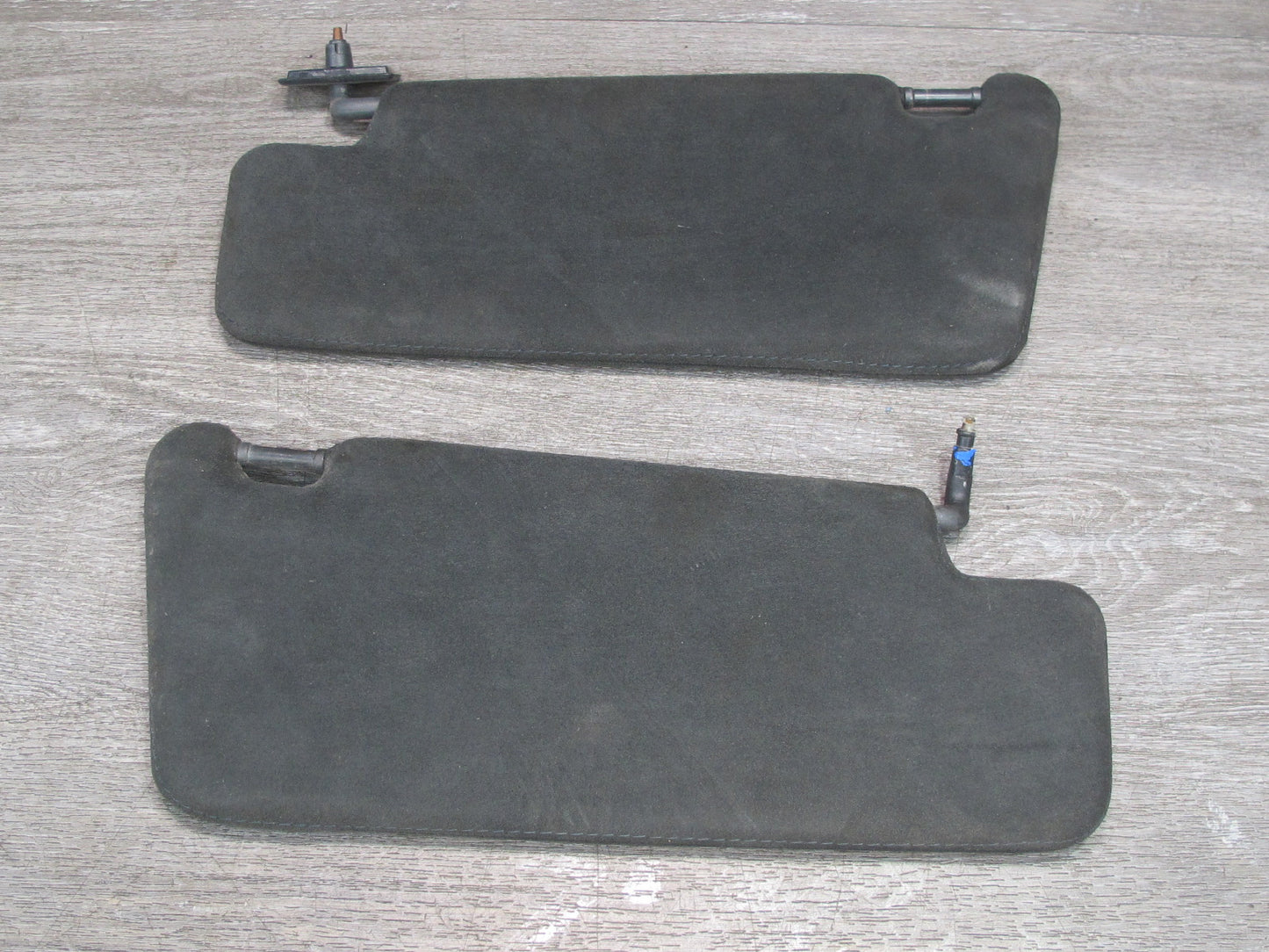 03-06 Mercedes R230 SL600 Set of 2 Front Left & Right Sun Visor OEM