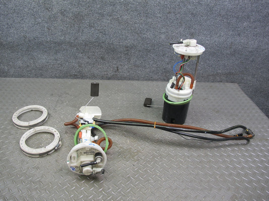 09-14 BMW E70 E71 X5M X6M 4.4L N63 S63 Fuel Pump Level Sensor Sending Unit OEM