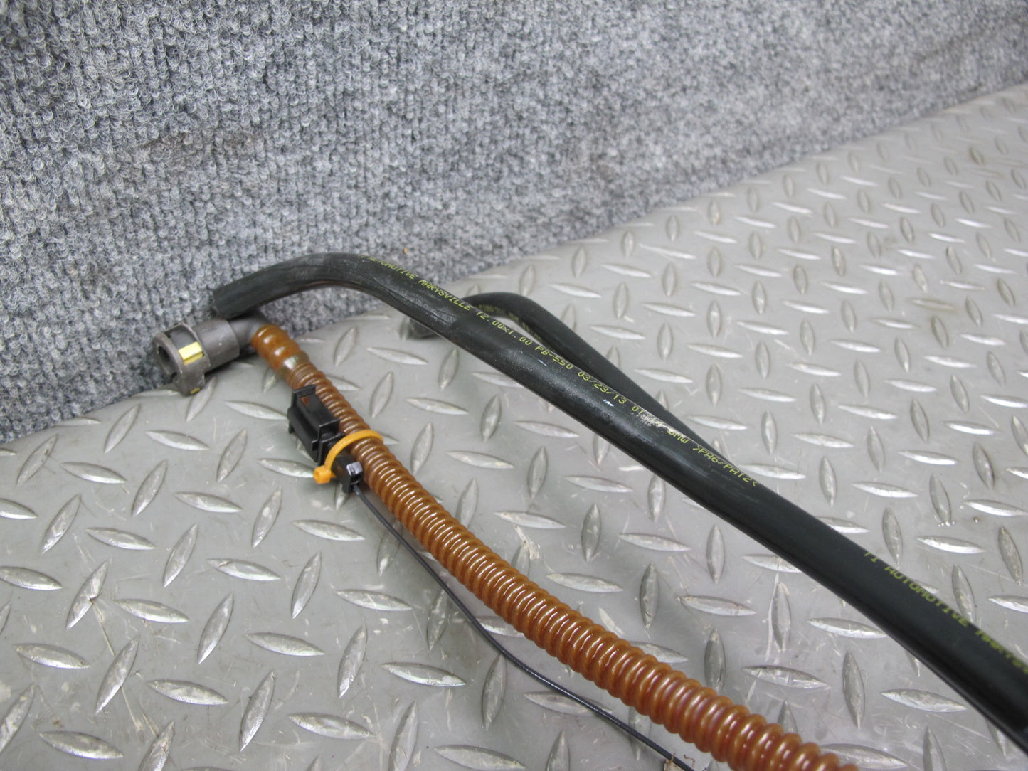 09-14 BMW E70 E71 X5M X6M 4.4L N63 S63 Fuel Pump Level Sensor Sending Unit OEM