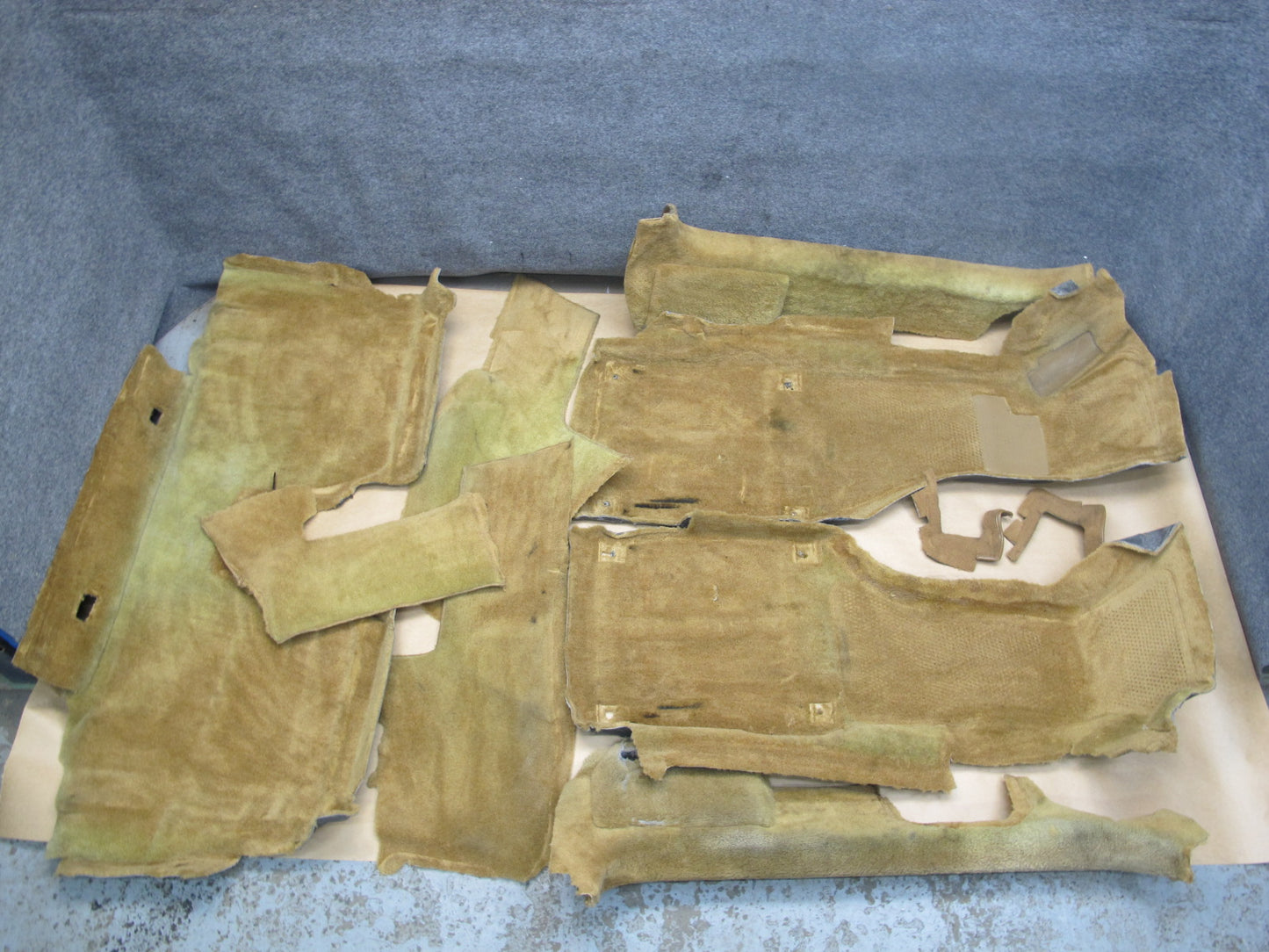 90-91 Chevrolet Corvette Convertible 10pcs Interior Floor MAT Carpet Cover OEM