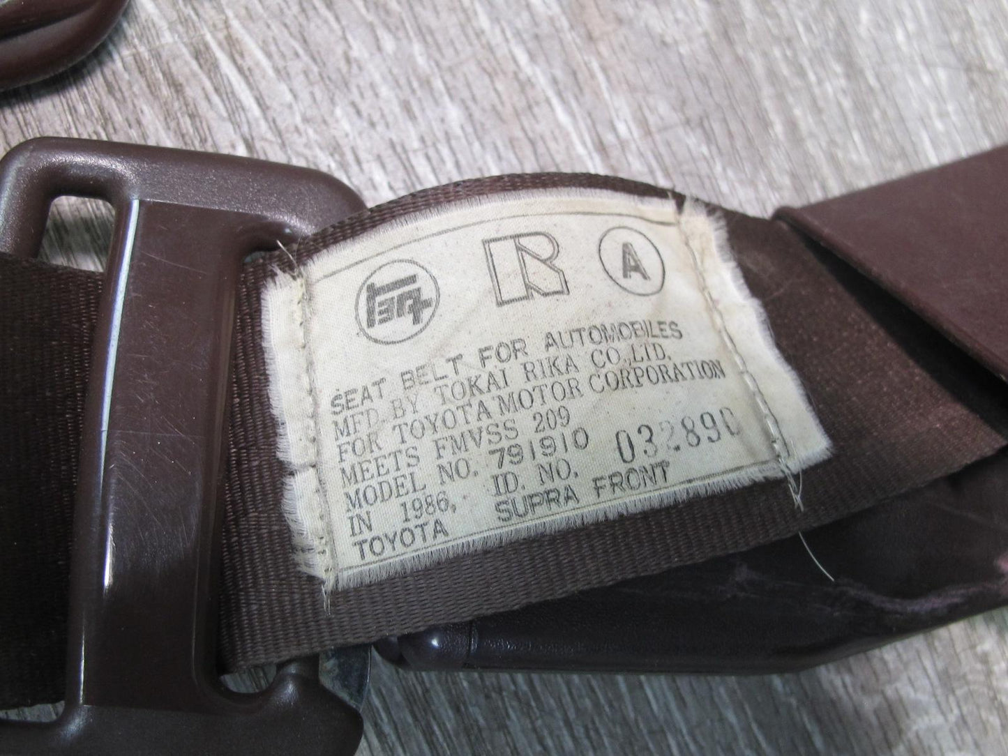 86-88 TOYOTA SUPRA MK3 FRONT LEFT & RIGHT SIDE SEATBELT RETRACTOR W/ BUCKLE SET OEM