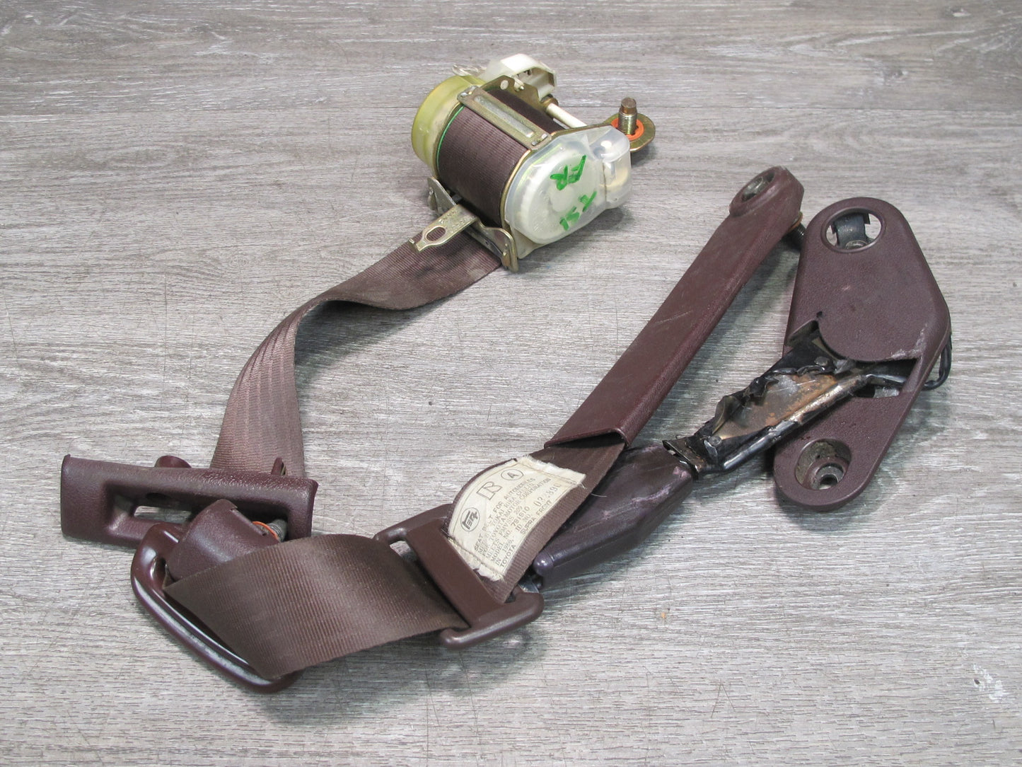 86-88 TOYOTA SUPRA MK3 FRONT LEFT & RIGHT SIDE SEATBELT RETRACTOR W/ BUCKLE SET OEM