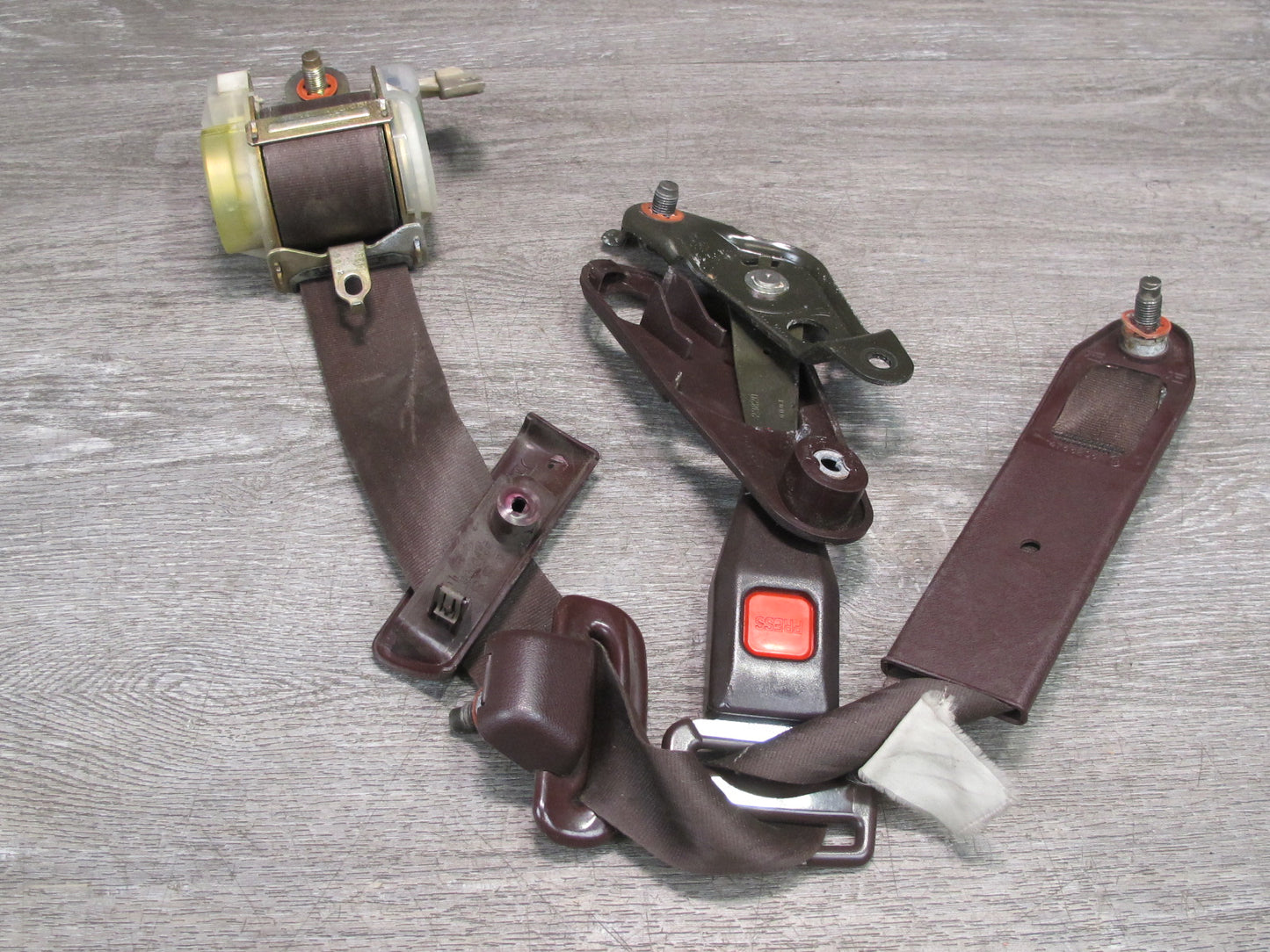 86-88 TOYOTA SUPRA MK3 FRONT LEFT & RIGHT SIDE SEATBELT RETRACTOR W/ BUCKLE SET OEM