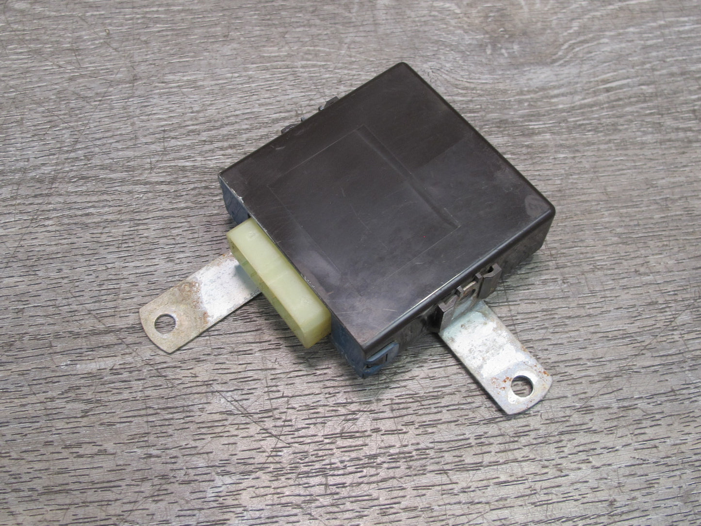 86-92 Toyota Supra MA71 Door Control Module 85980-20060 OEM