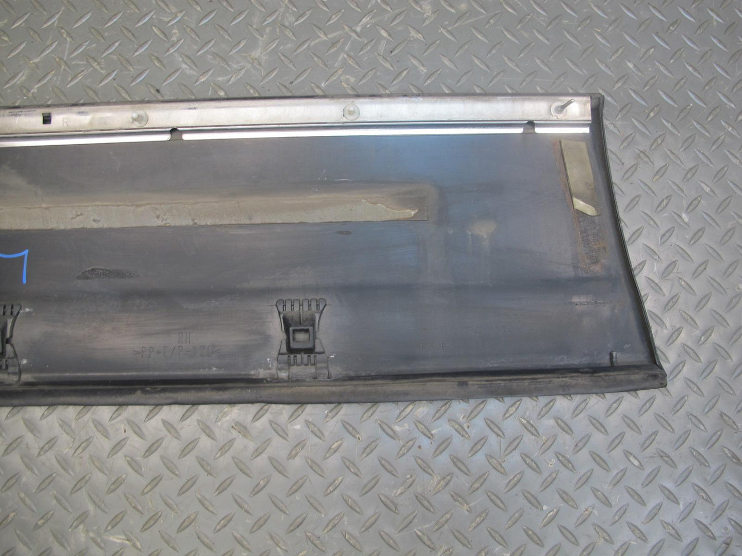 01-03 Lexus UCF30L LS430 Right Fender Door Exterior Molding Trim Panel Set OEM
