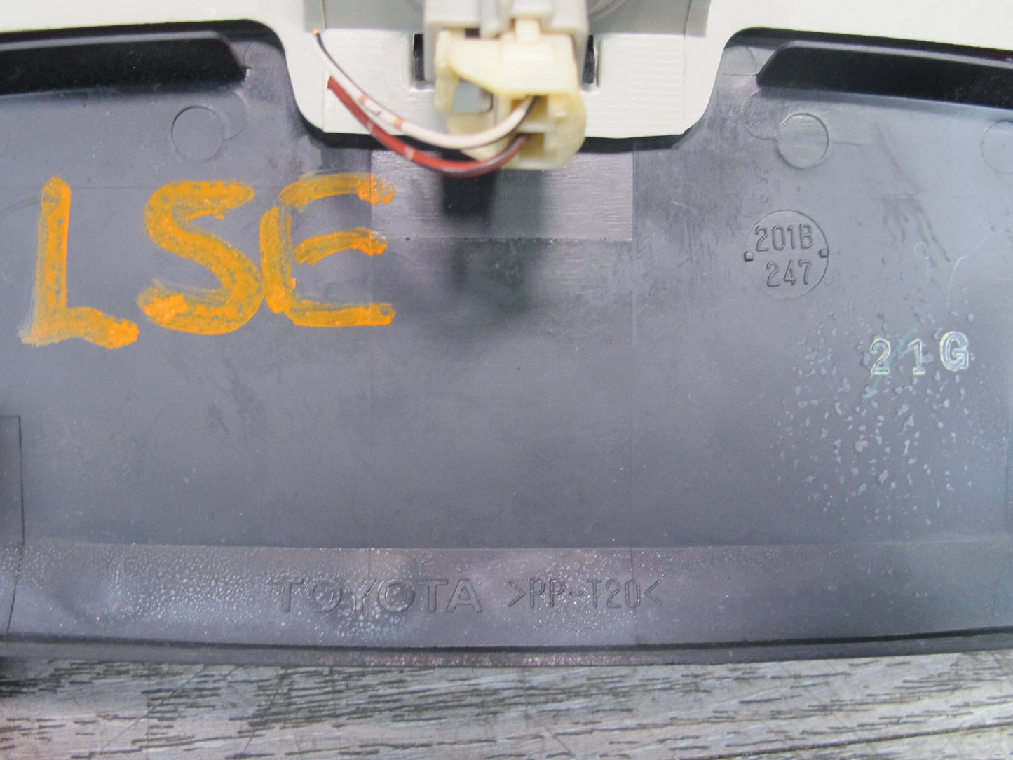 01-06 Lexus UCF30L LS430 Rear Third 3RD Brake Light Lamp OEM