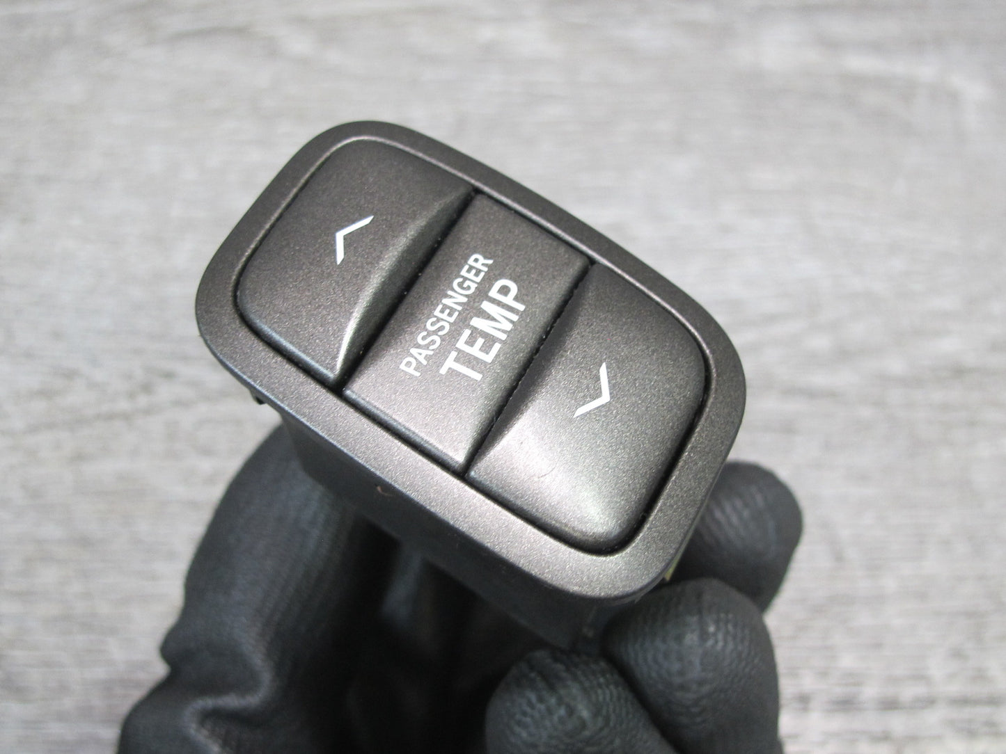 01-06 Lexus UCF30L LS430 Dash Passenger Temperature Control Button Switch OEM