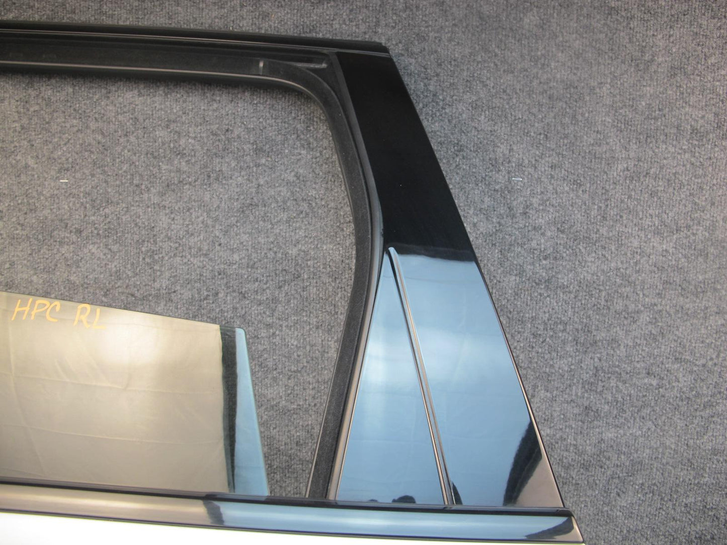 2011-2018 Porsche Cayenne 958 Rear Left Driver Side Door Shell Panel W/ Glass