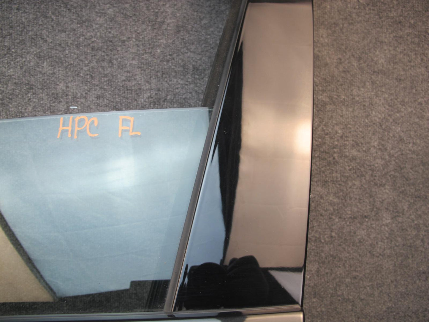 2011-2018 Porsche Cayenne 958 Front Left Driver Side Door Shell Panel W/ Glass