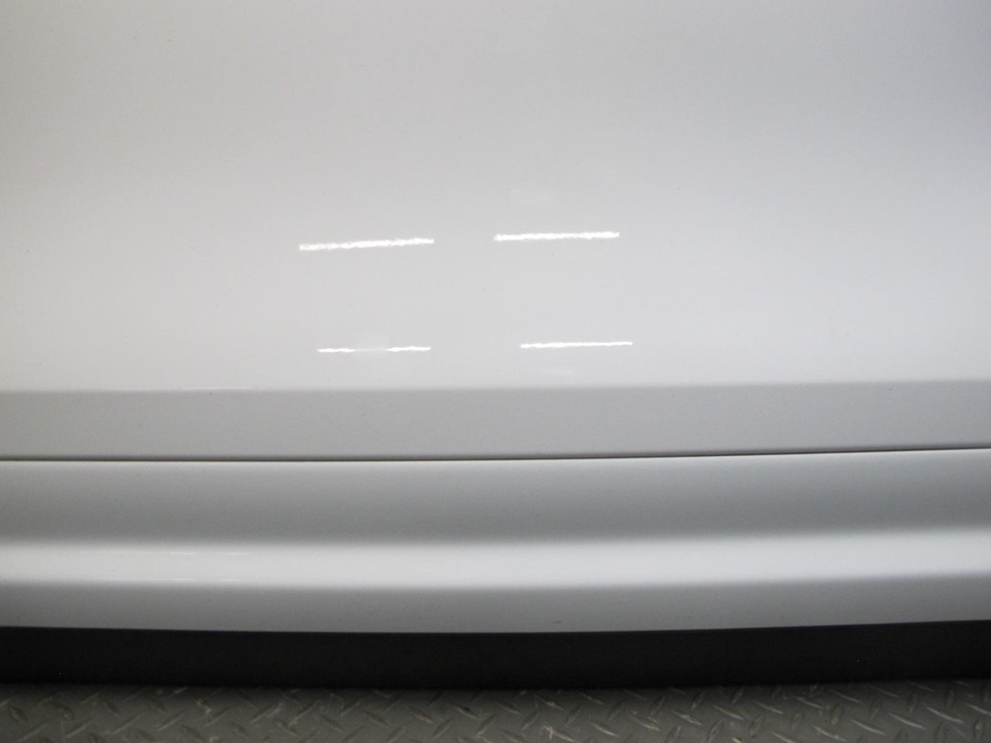 2011-2018 Porsche Cayenne 958 Front Left Driver Side Door Shell Panel W/ Glass