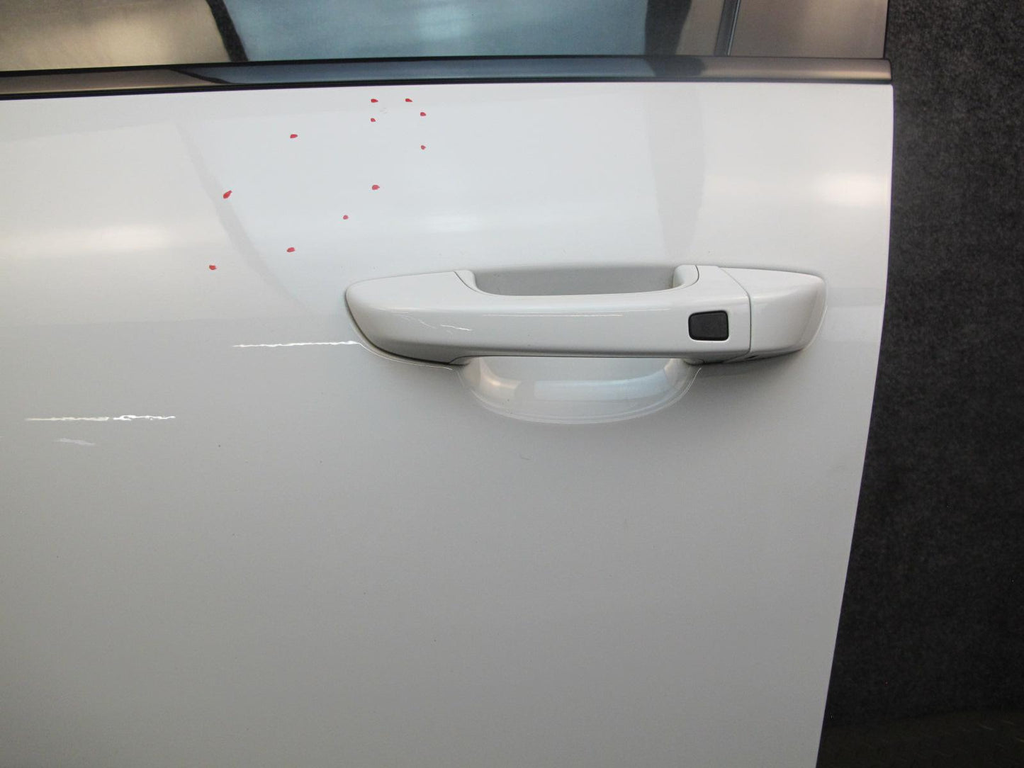 2011-2018 Porsche Cayenne 958 Front Left Driver Side Door Shell Panel W/ Glass