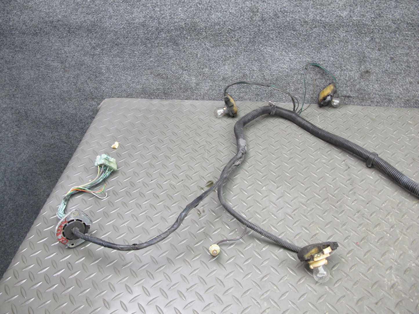 1991 Chevrolet Corvette C4 Rear Bumper Tail Light Wire Wiring Harness OEM