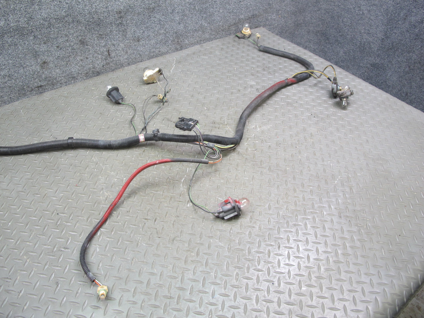 1991 Chevrolet Corvette C4 Rear Bumper Tail Light Wire Wiring Harness OEM