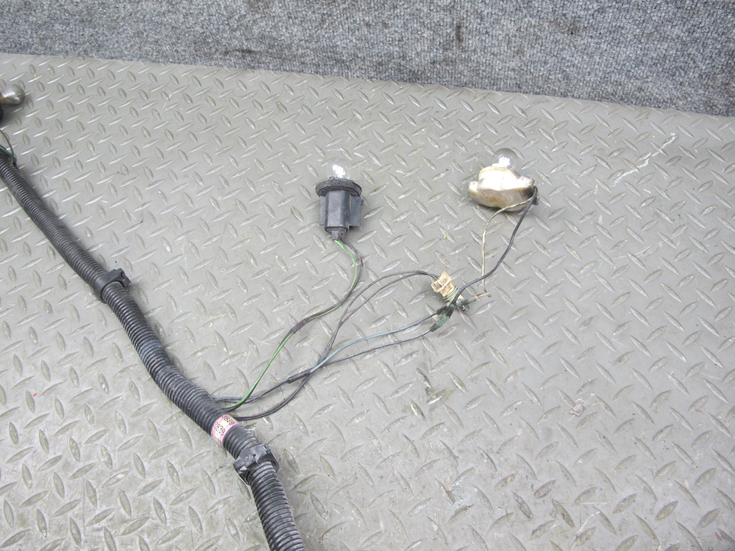 1991 Chevrolet Corvette C4 Rear Bumper Tail Light Wire Wiring Harness OEM
