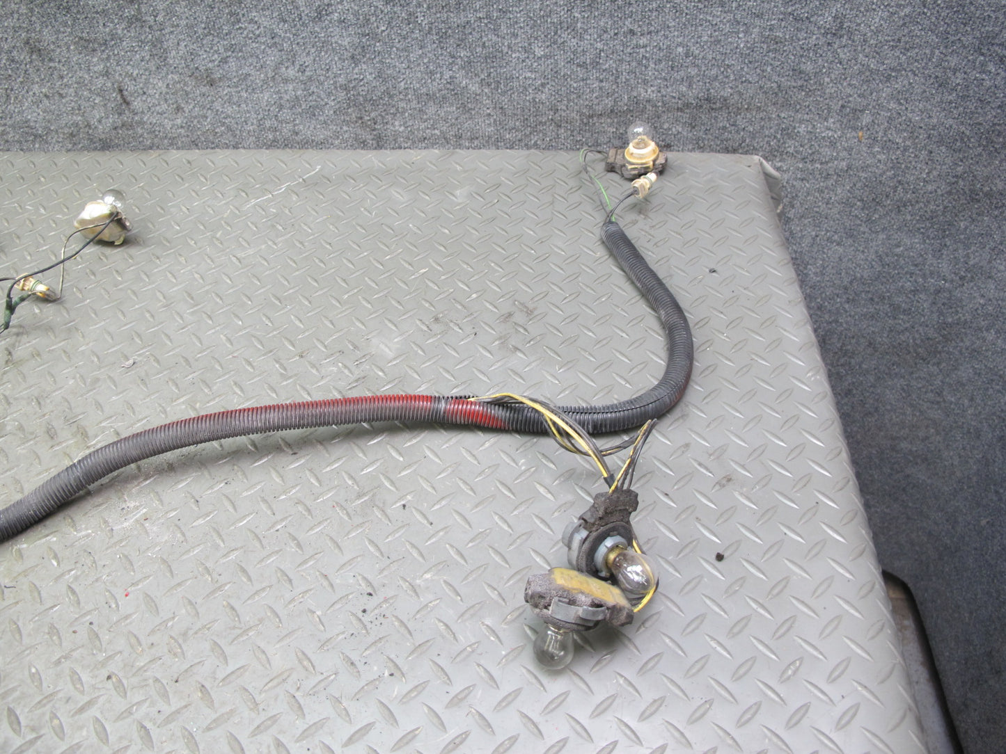 1991 Chevrolet Corvette C4 Rear Bumper Tail Light Wire Wiring Harness OEM