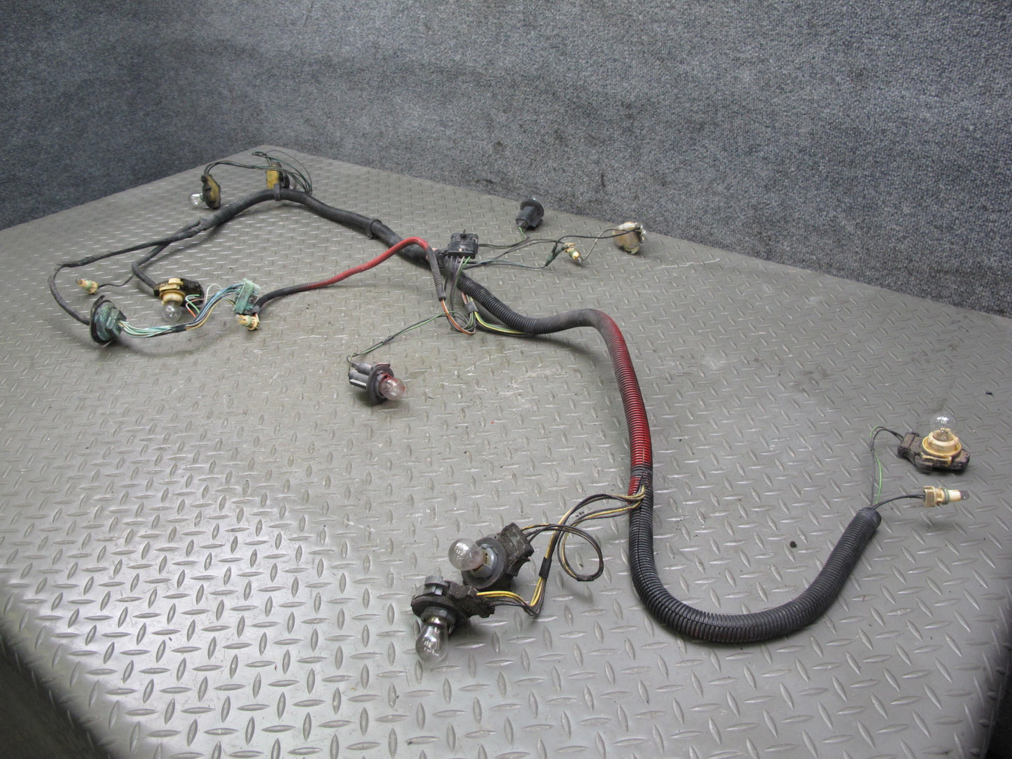 1991 Chevrolet Corvette C4 Rear Bumper Tail Light Wire Wiring Harness OEM