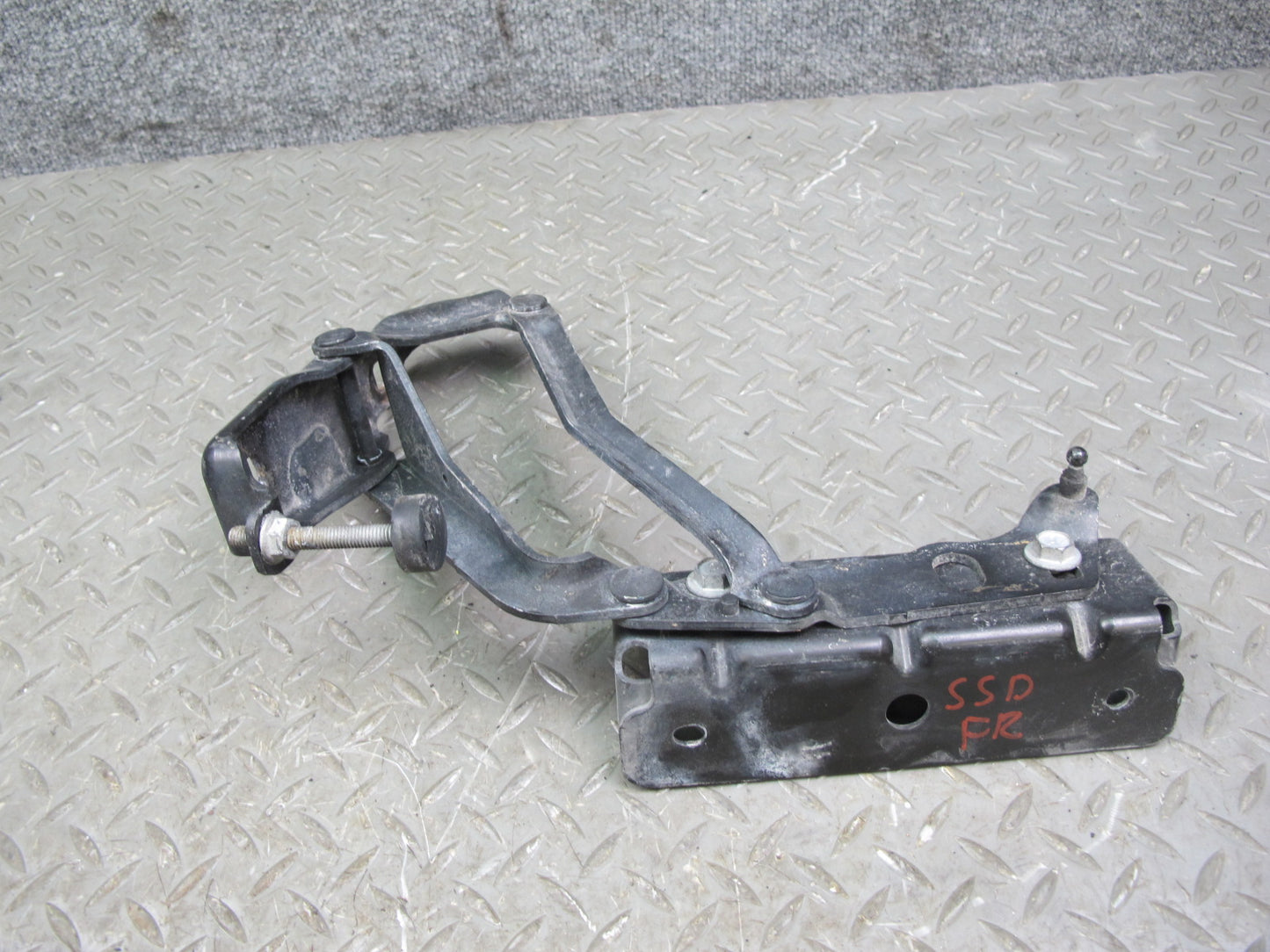 07-10 Saturn SKY Front Left & Right Side Hood Hinge Set OEM