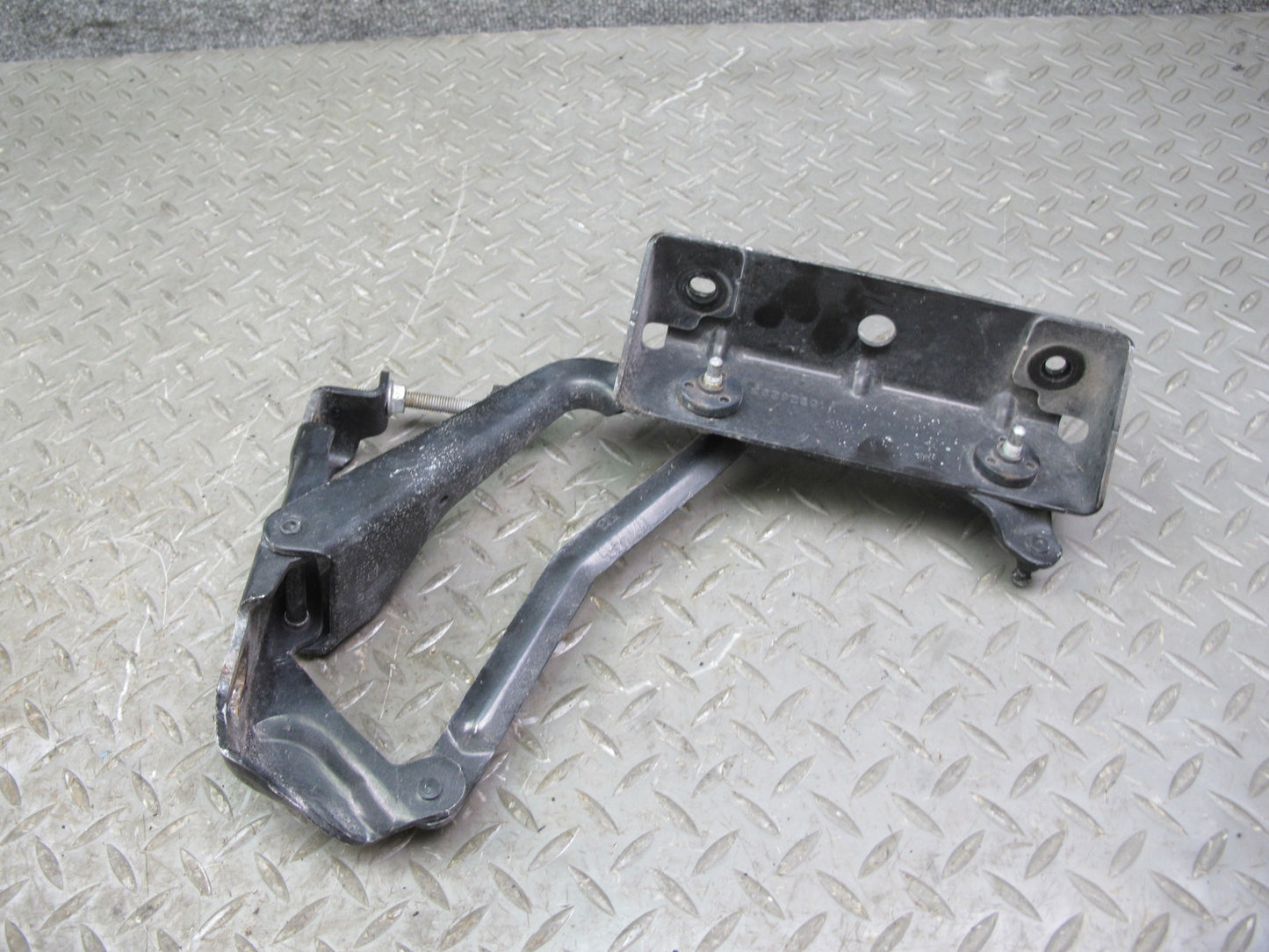 07-10 Saturn SKY Front Left & Right Side Hood Hinge Set OEM