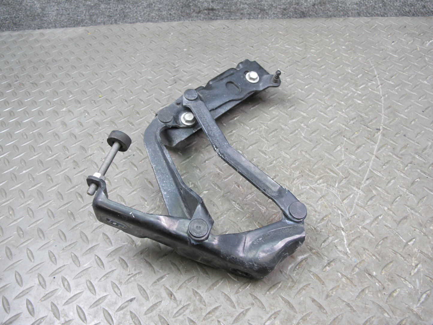 07-10 Saturn SKY Front Left & Right Side Hood Hinge Set OEM