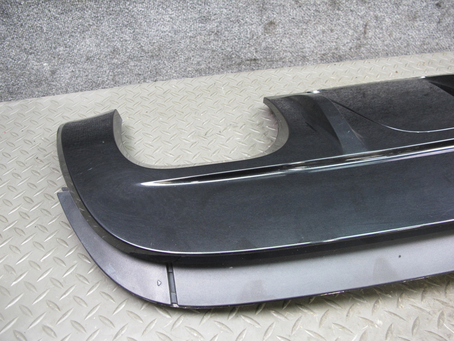 10-14 BMW E71 X6M Rear Bumper Diffuser Lower Valance Cover Black OEM