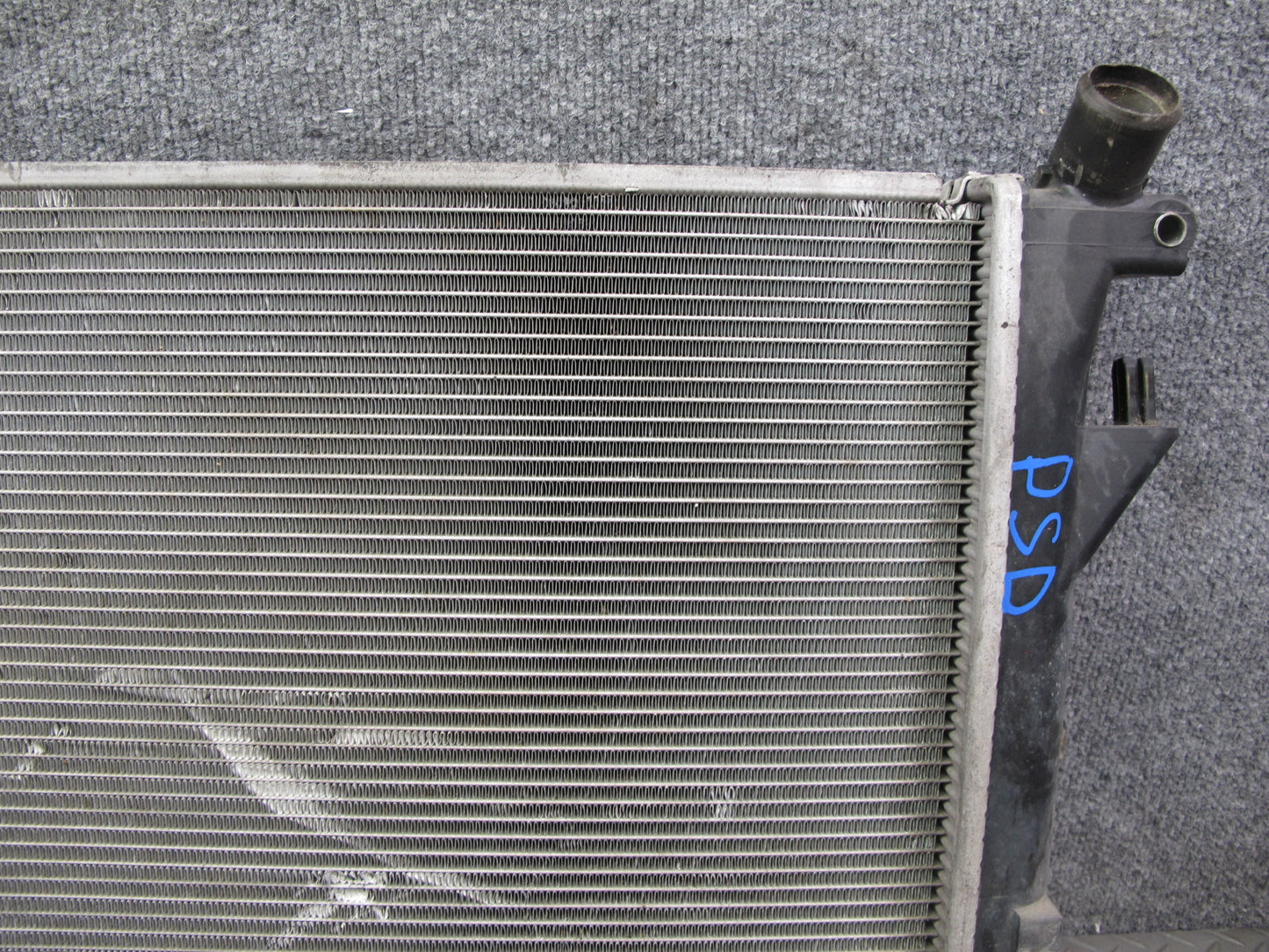 07-10 Saturn SKY Pontiac Solstice 2.0L Turbo AT Engine Cooling Radiator OEM