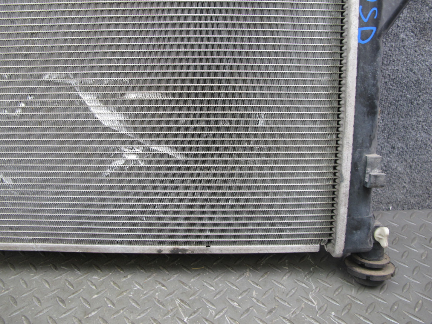 07-10 Saturn SKY Pontiac Solstice 2.0L Turbo AT Engine Cooling Radiator OEM