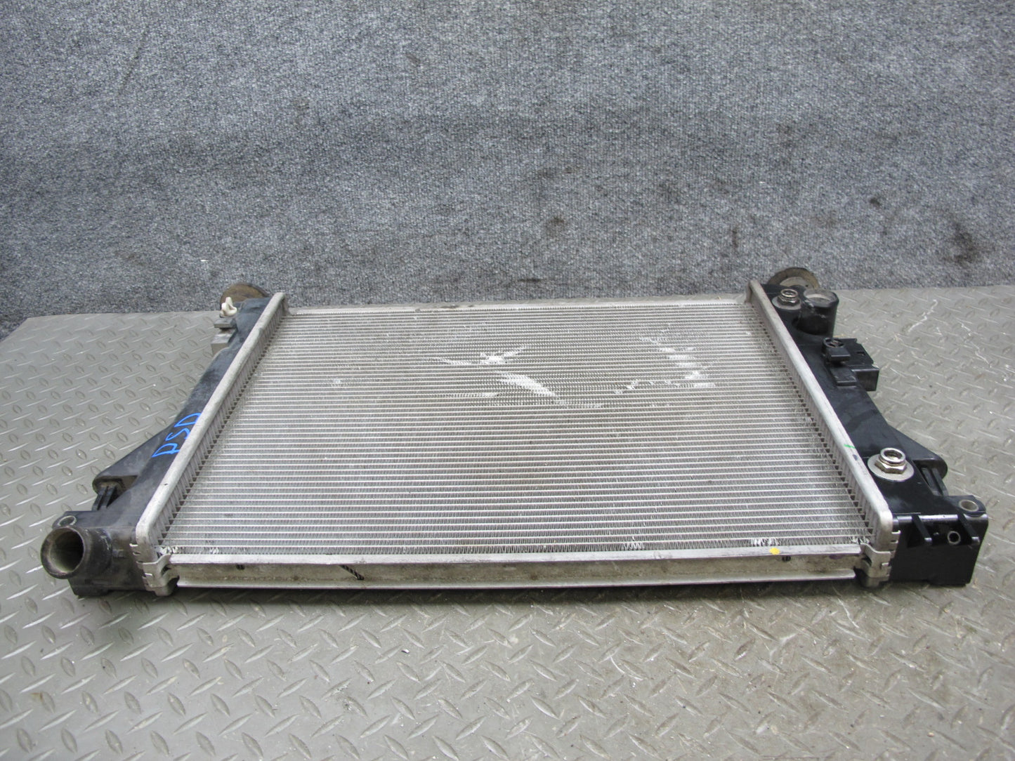 07-10 Saturn SKY Pontiac Solstice 2.0L Turbo AT Engine Cooling Radiator OEM