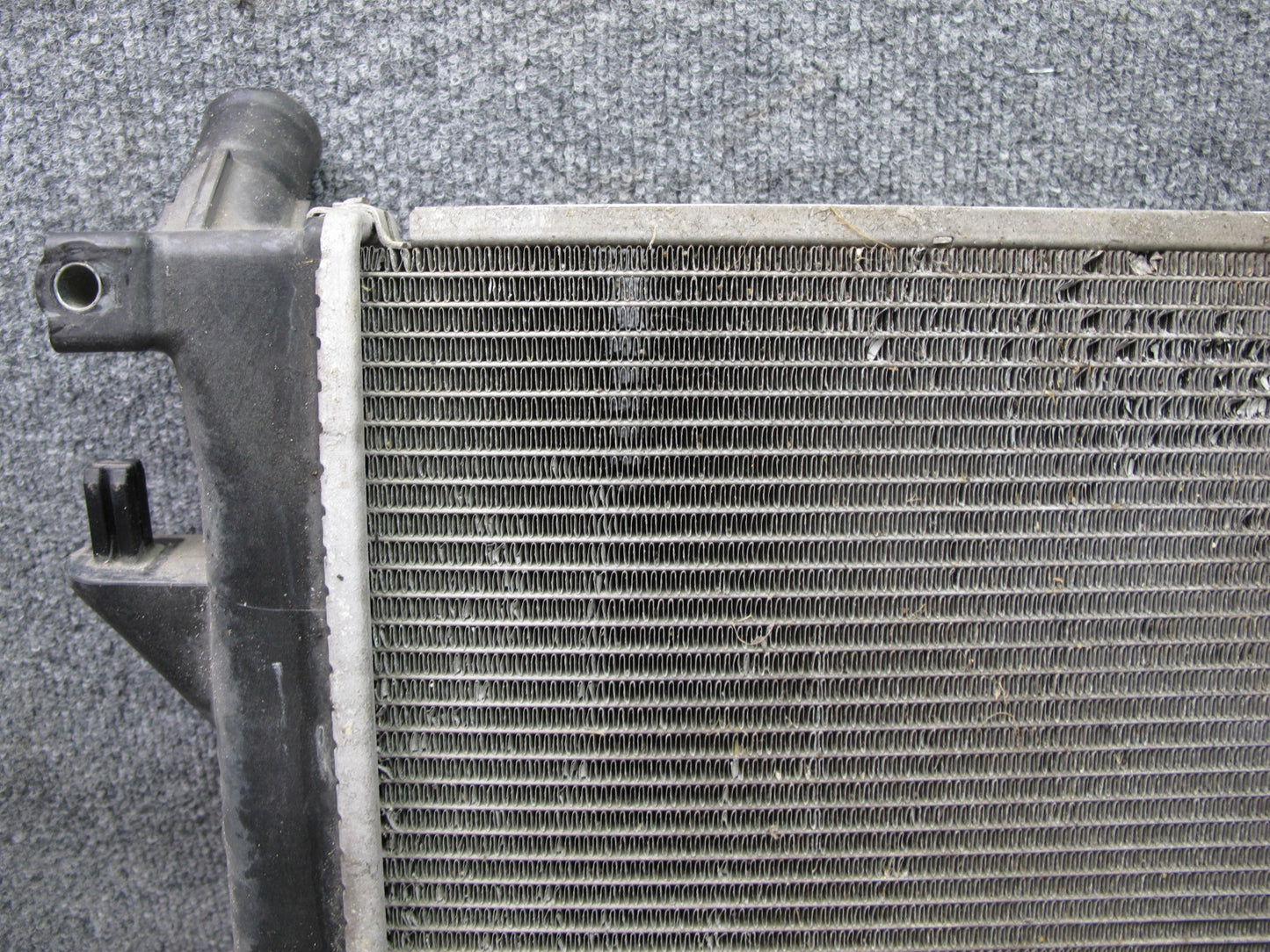 07-10 Saturn SKY Pontiac Solstice 2.0L Turbo AT Engine Cooling Radiator OEM
