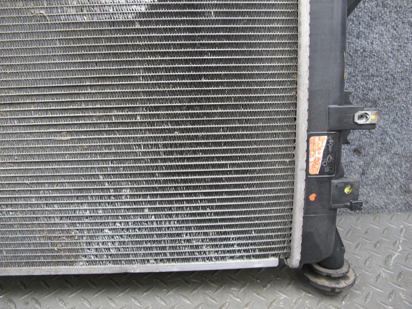 07-10 Saturn SKY Pontiac Solstice 2.0L Turbo AT Engine Cooling Radiator OEM