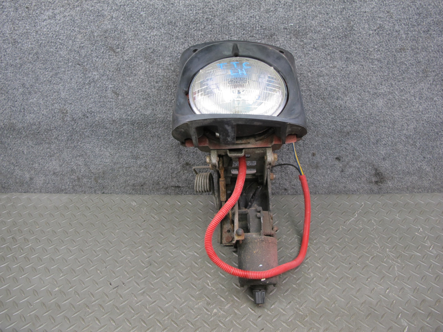 75-82 Triumph TR7 Front Left Headlight Lamp Motor Bracket Assembly OEM