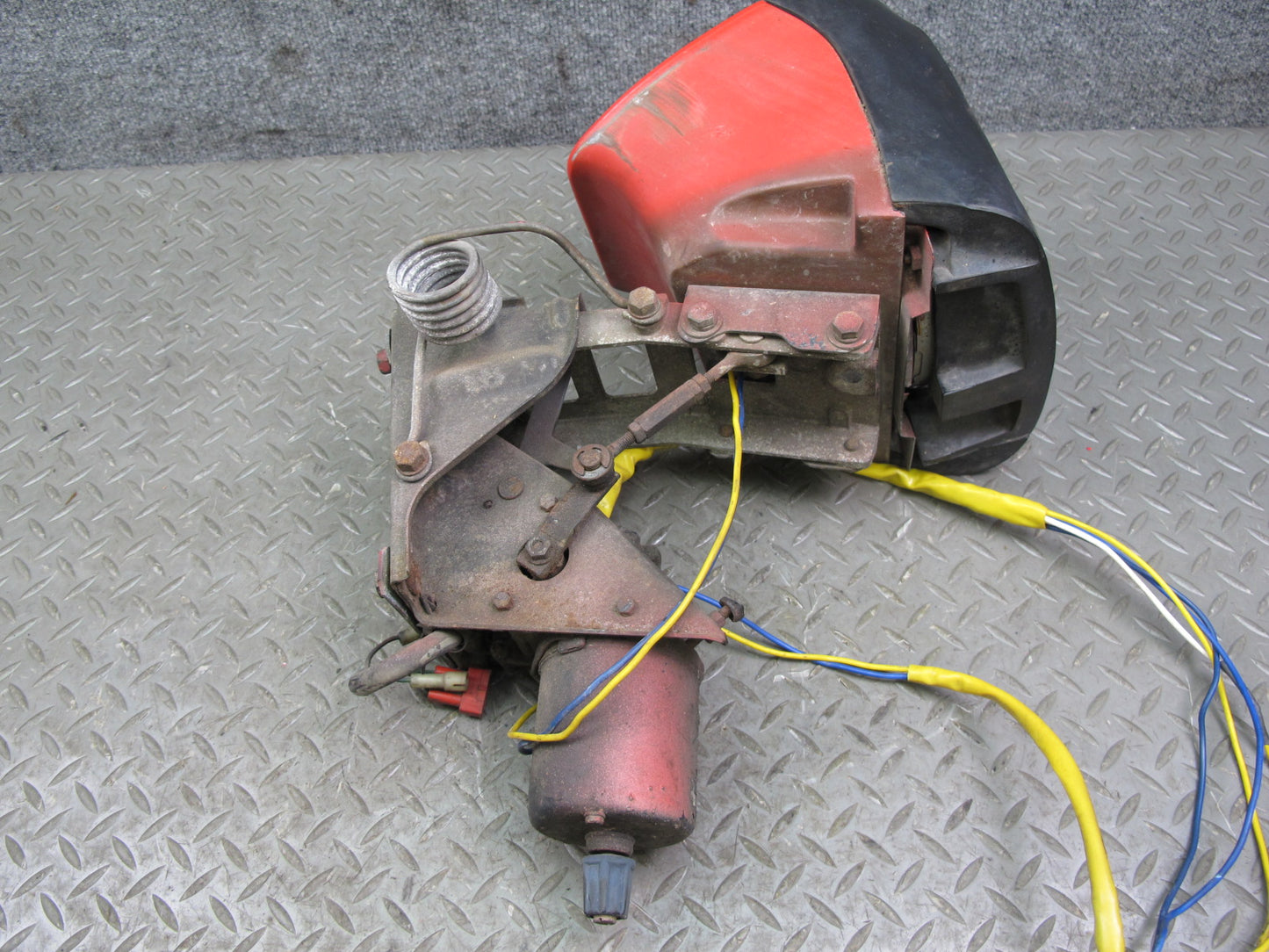 75-82 Triumph TR7 Front Right Headlight Lamp Motor Bracket Assembly OEM