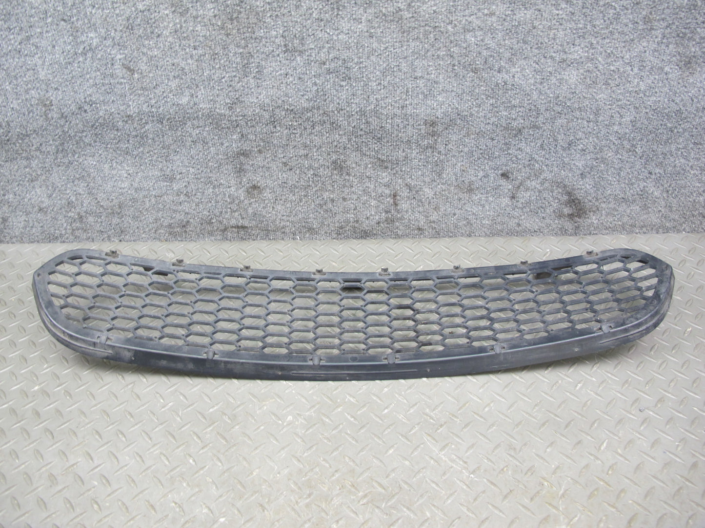 10-14 BMW E70 E71 X5M X6M Front Bumper Center Lower Air Vent Trim Grille OEM