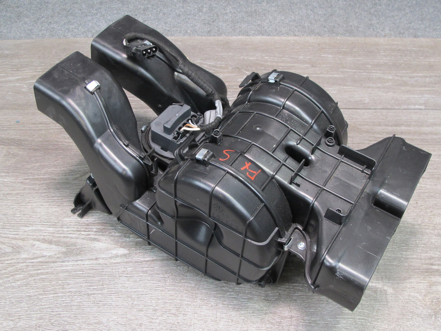 08-14 BMW X6 E71 Rear A/C Heater Blower Motor Fan w Housing Assy 9111024 OEM