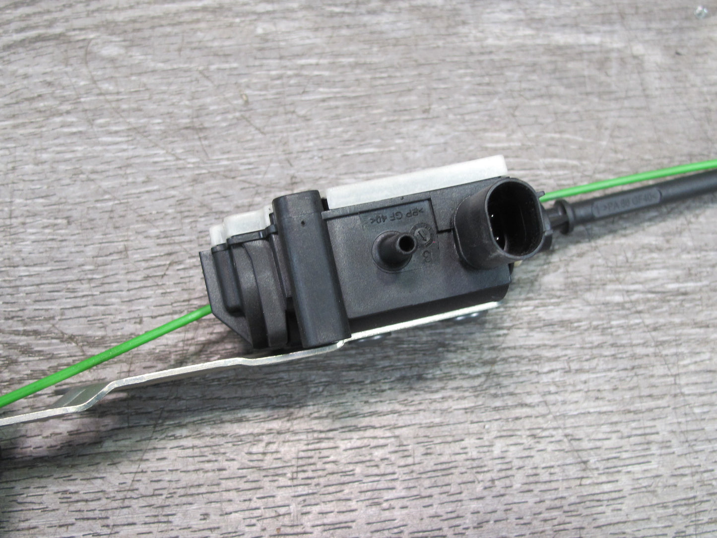 08-14 BMW E71 E72 X6 Fuel Tank Filler Flap Door Lock Actuator 7190533 OEM