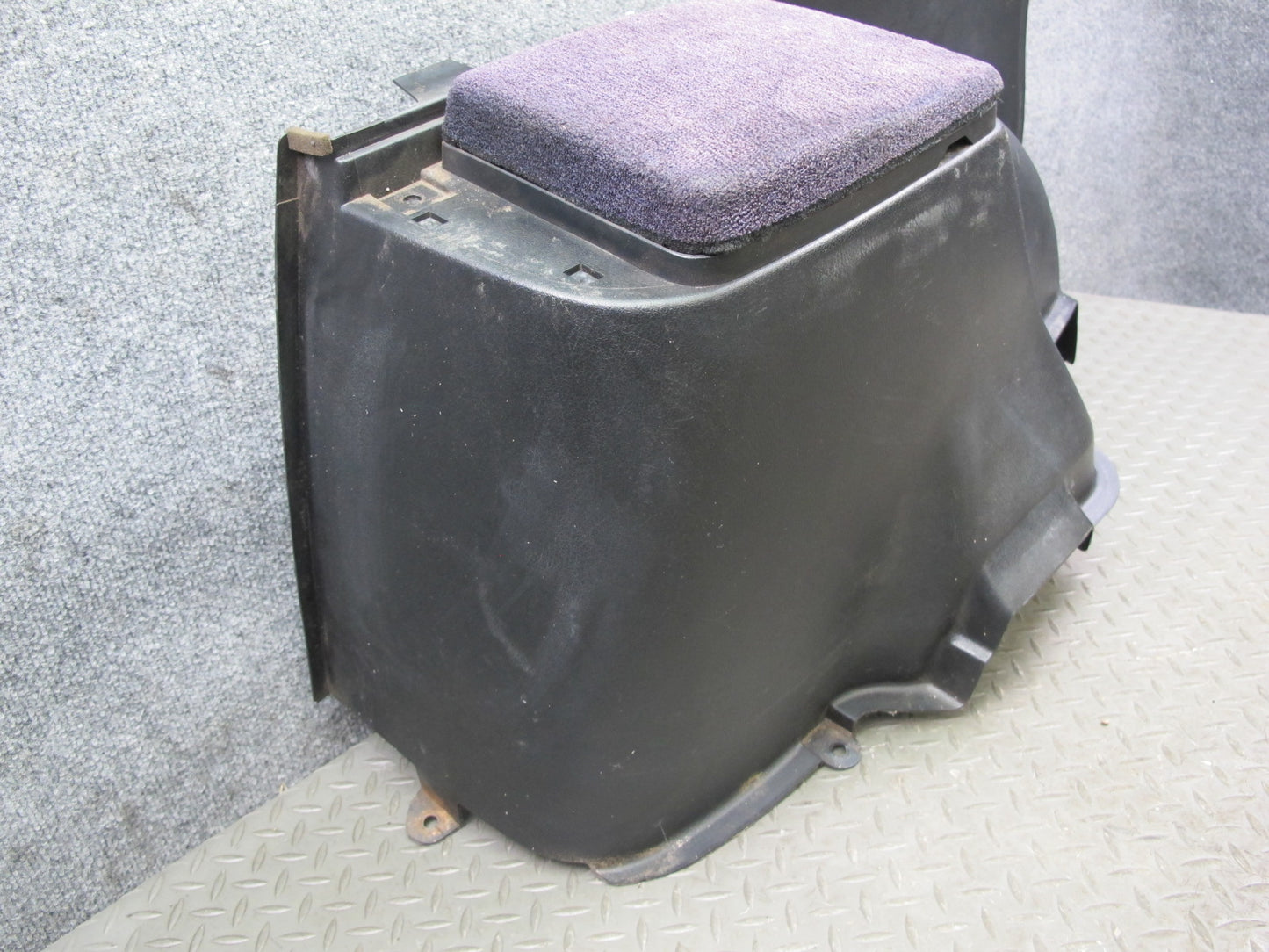84-86 Nissan Z31 300ZX 2+0 Set of 2 Rear Left & Right Trunk Trim Cover OEM