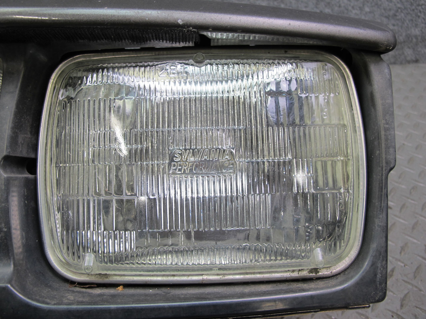 84-86 Nissan Z31 300ZX Front Left POP UP Headlight Lamp w Motor & Bracket OEM