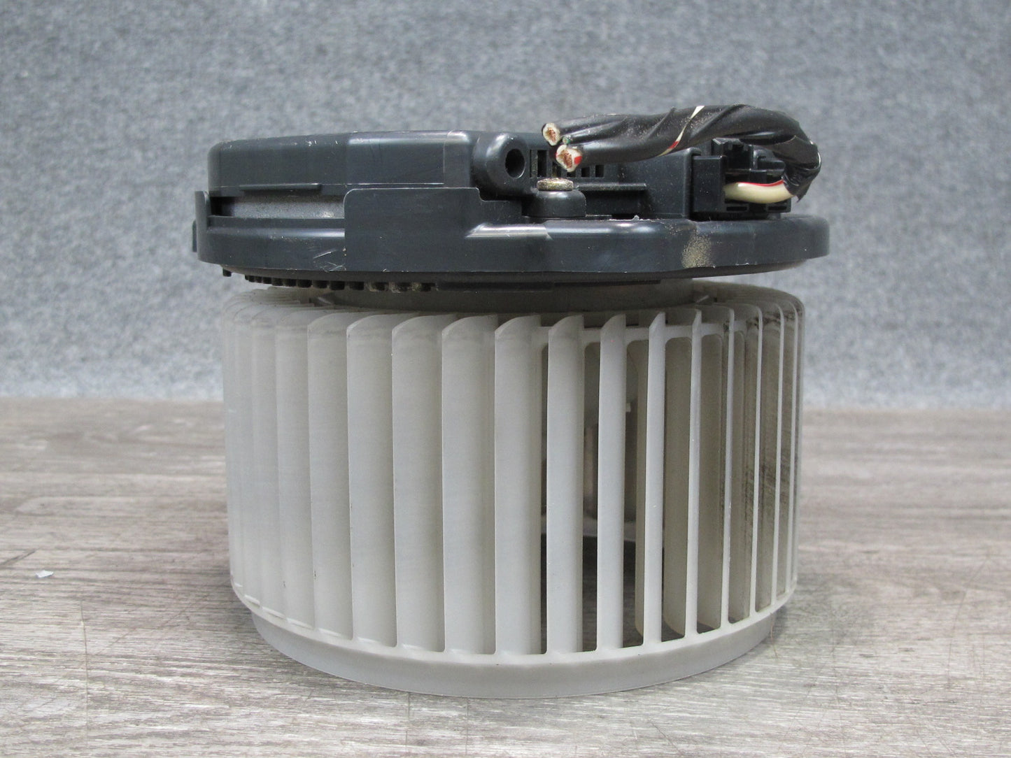 01-06 Lexus UCF30L LS430 A/C Heater Blower Motor Fan 87103-50070 OEM