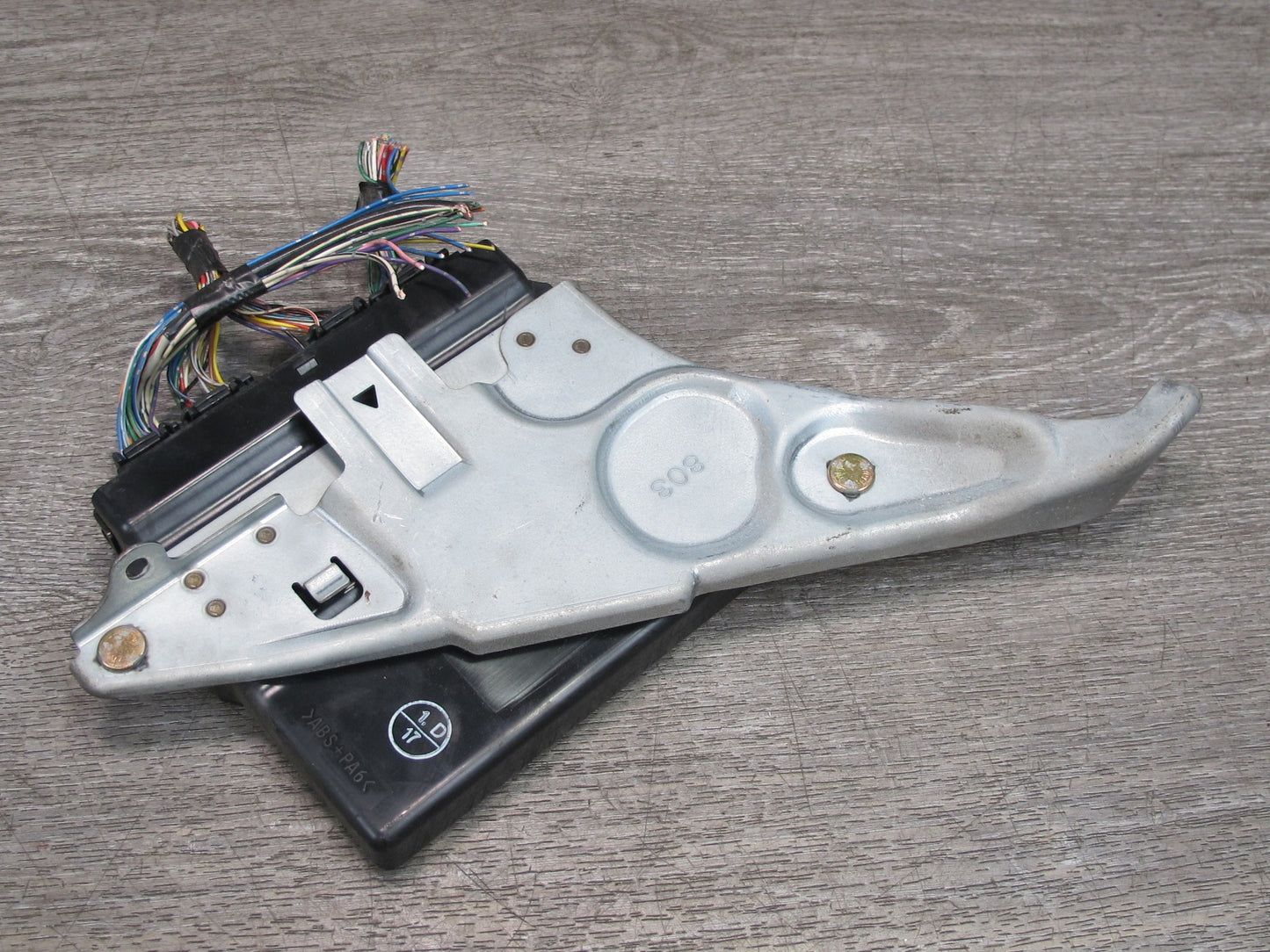 01-06 Lexus UCF30L LS430 ABS TRC VSC Traction Control Module 89540-50150 OEM