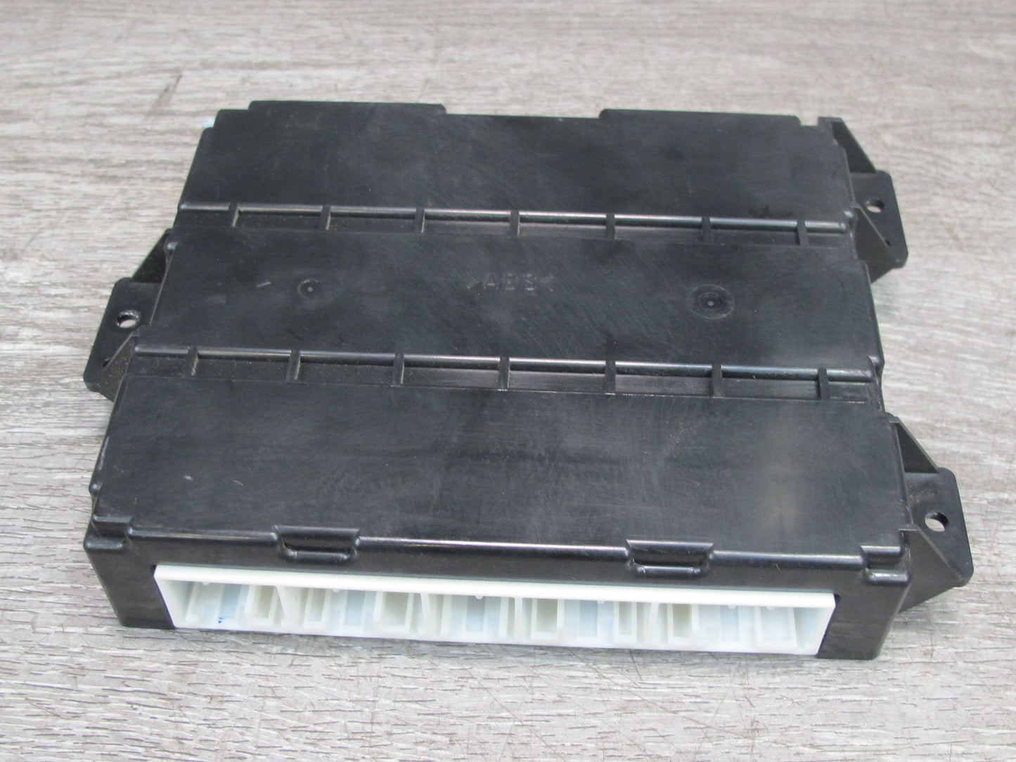 01-03 Lexus UCF30L LS430 Air Condition Amplifier Control Module 88650-50401 OEM