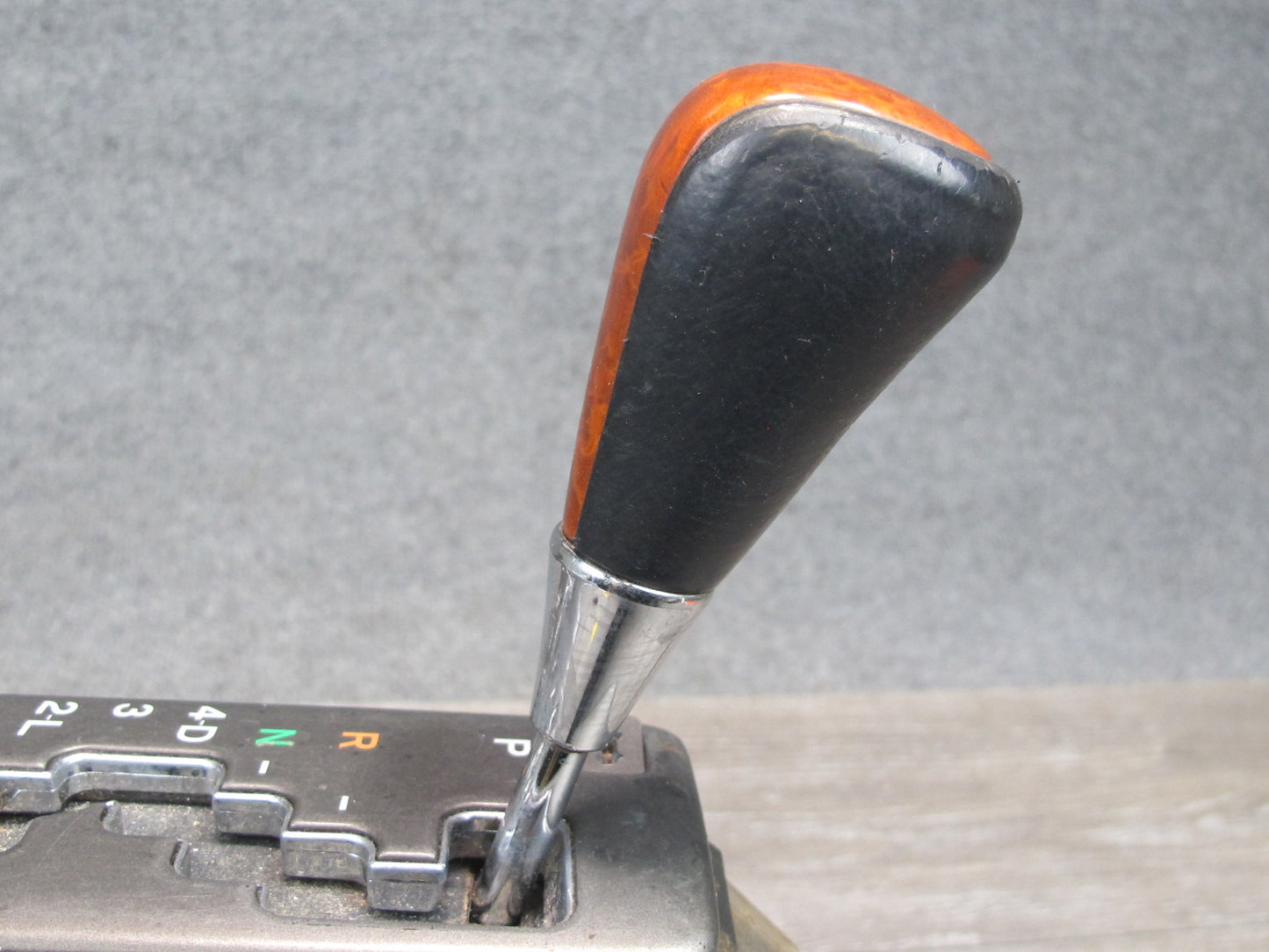 01-03 Lexus UCF30L LS430 A/T Automatic Transmission Shifter Assembly OEM