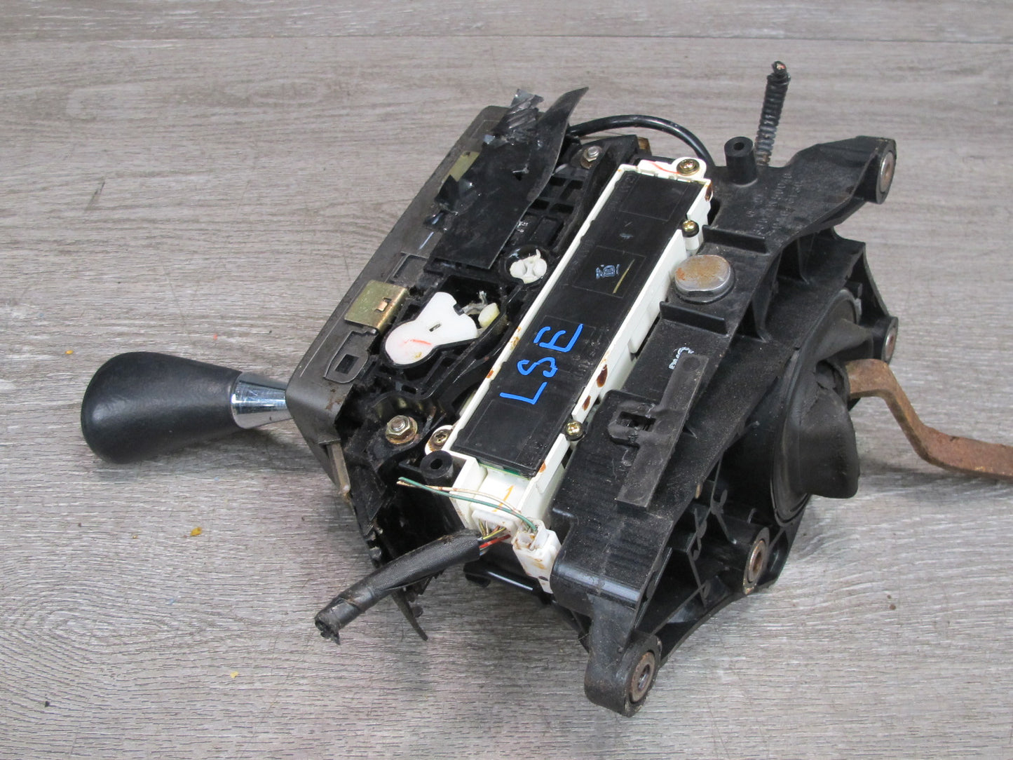 01-03 Lexus UCF30L LS430 A/T Automatic Transmission Shifter Assembly OEM