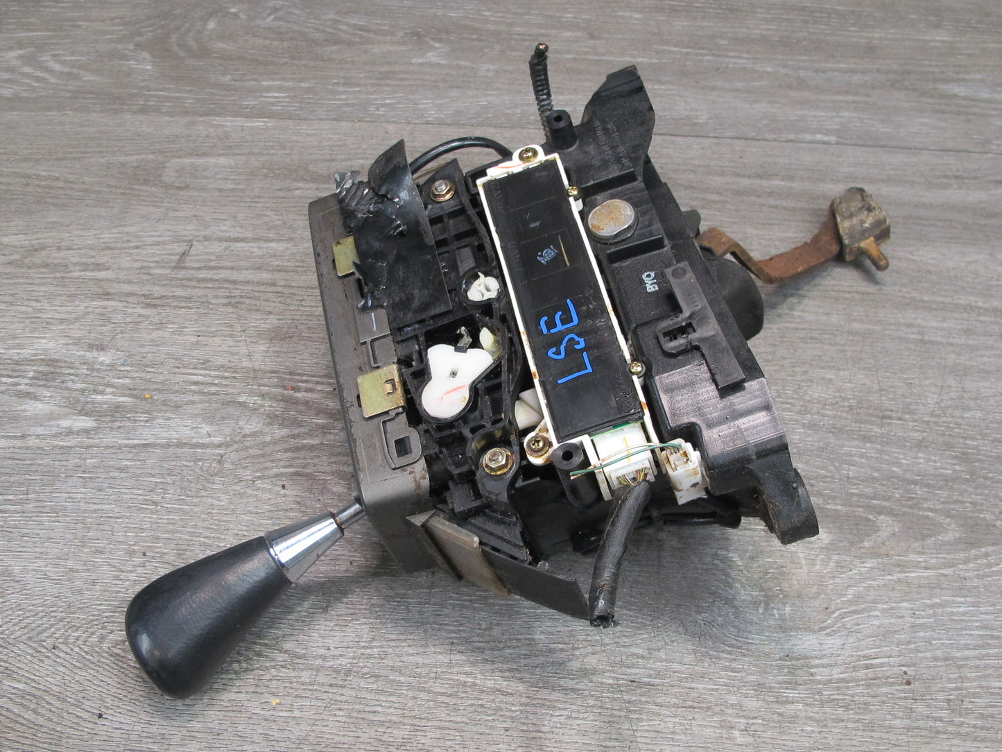 01-03 Lexus UCF30L LS430 A/T Automatic Transmission Shifter Assembly OEM