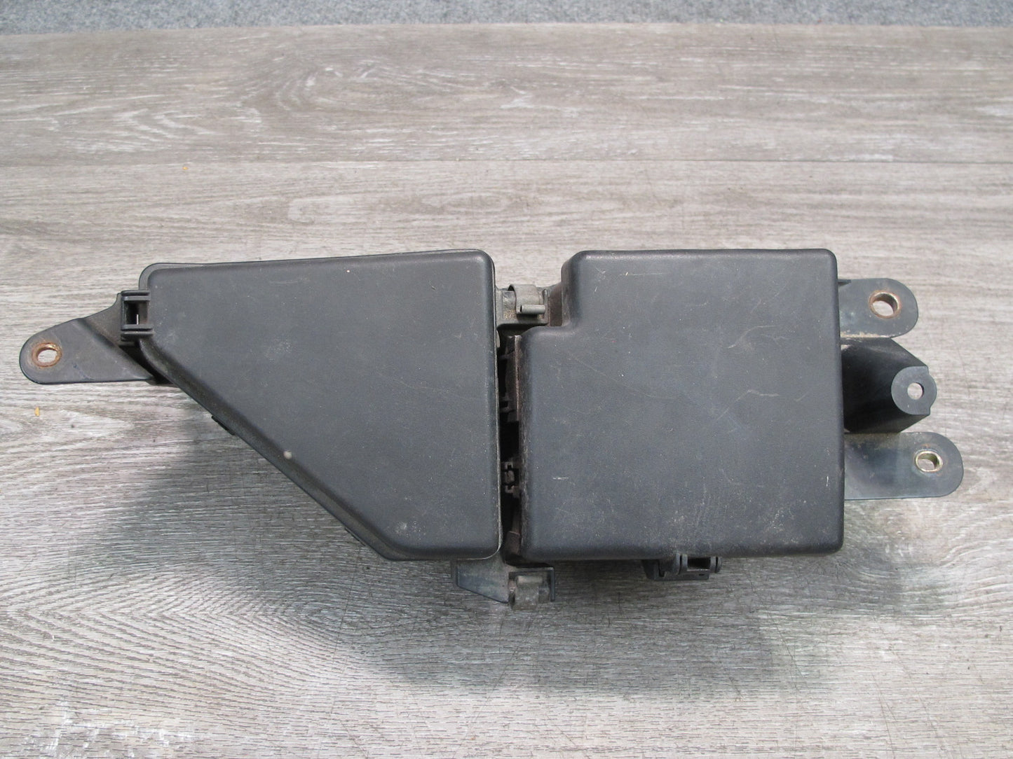 01-03 Lexus UCF30L LS430 Front Left Underhood Relay Fuse Box OEM