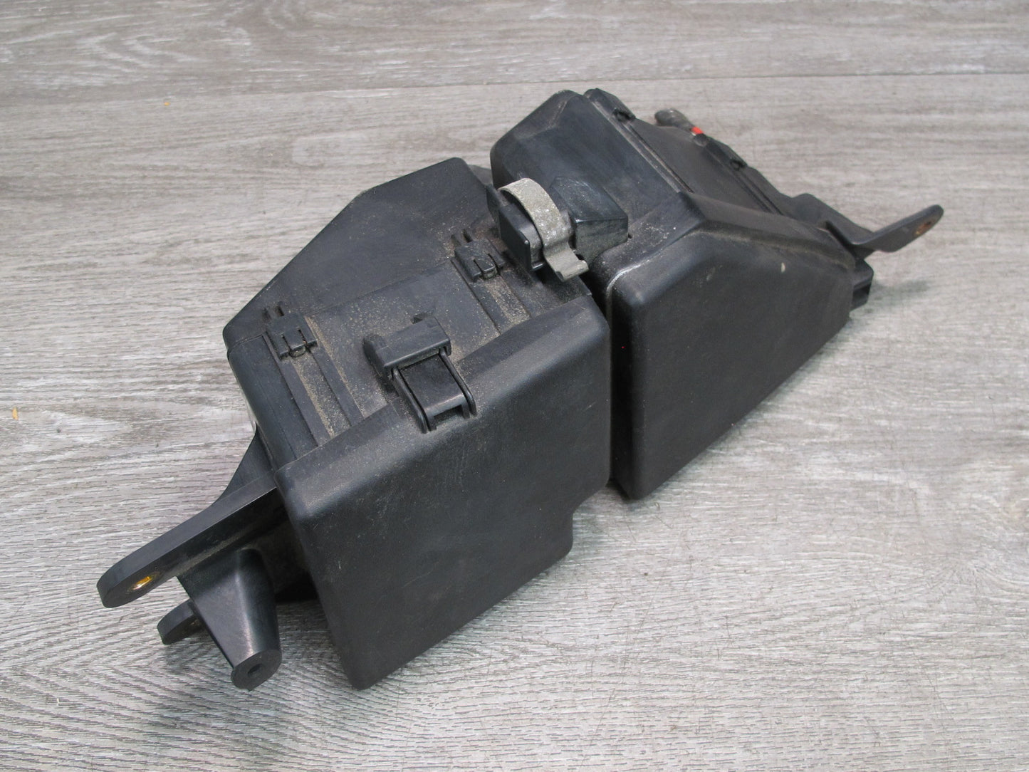 01-03 Lexus UCF30L LS430 Front Left Underhood Relay Fuse Box OEM