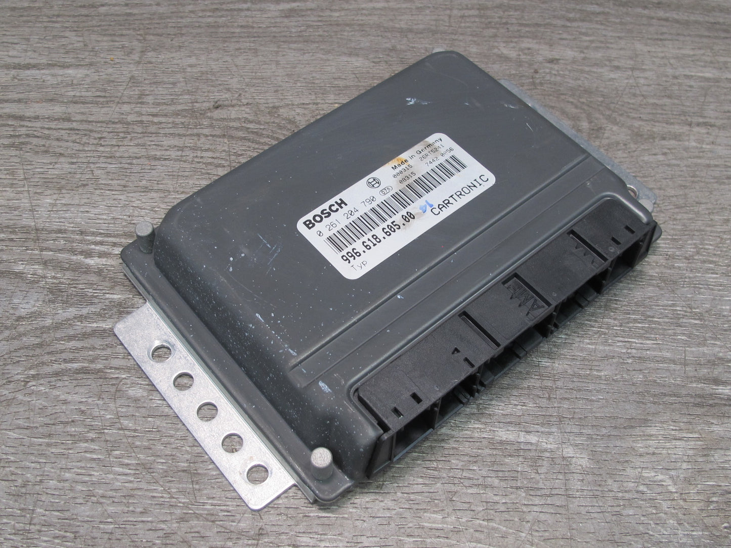 2000-2001 Porsche 911 996 3.4L ECU ECM Engine Computer Control Module Unit