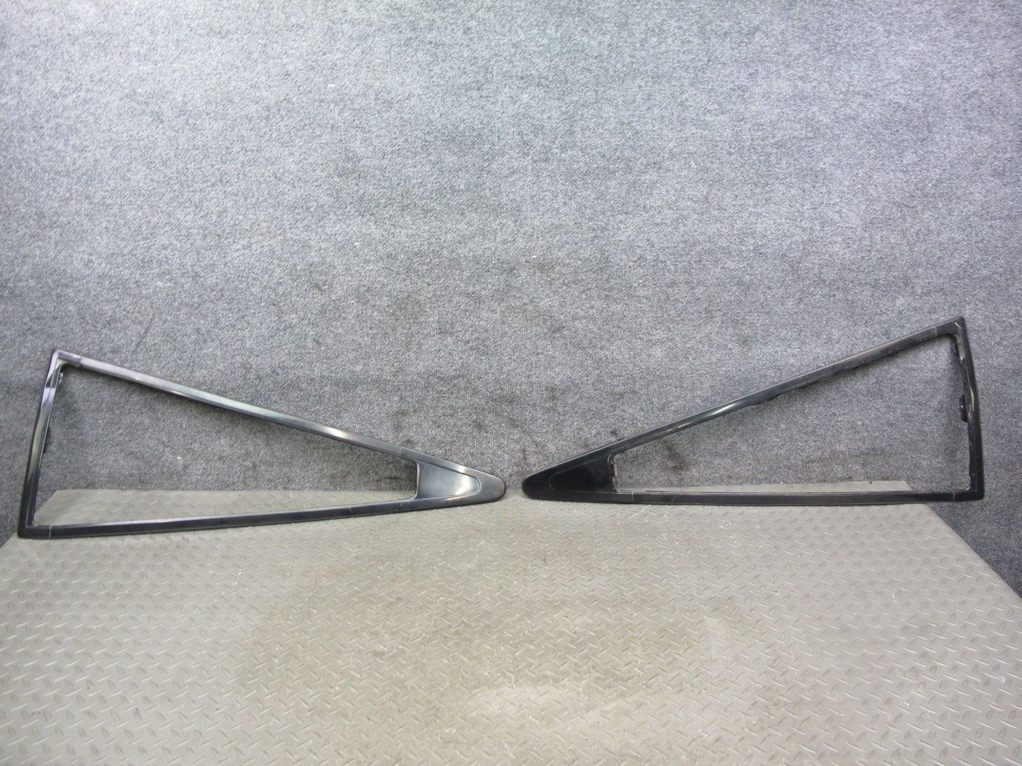 84-89 Nissan Z31 300ZX 2+0 Set of 2 Rear Quarter Window Trim Molding Panel OEM